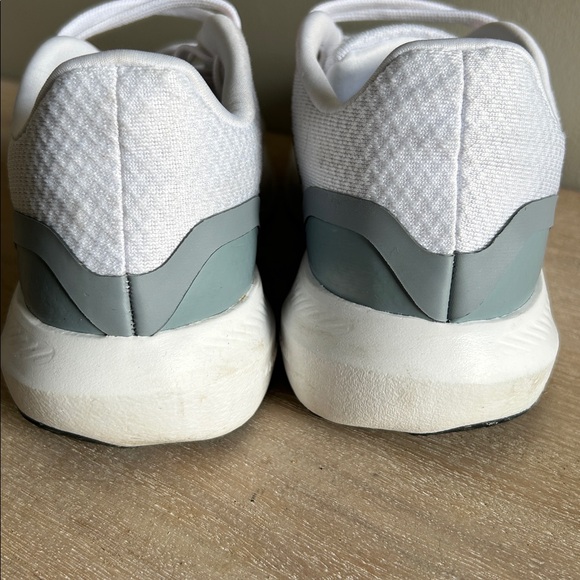 Adidas youth running shoes, white black size 7 - Picture 8 of 10